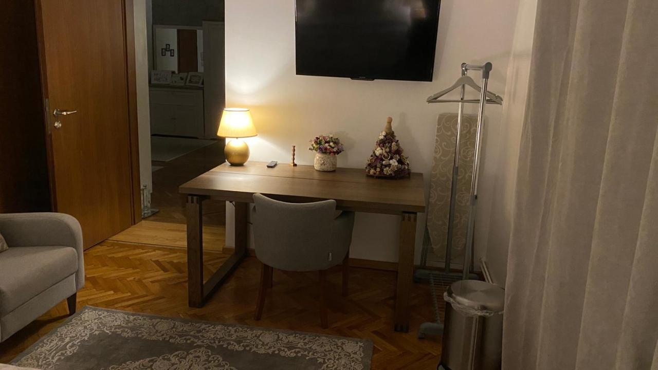Old Town Apartment Ana Sibiu Buitenkant foto